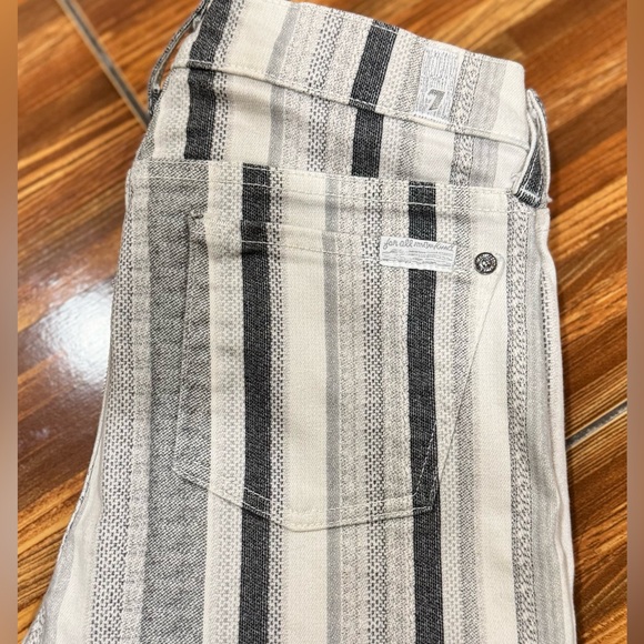 7 For All Mankind Stripes Skinny Jeans. Gray & white stripes. Size 25 - Picture 5 of 5